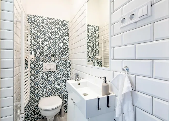 Modern Retreat For 8 Guests * Budapest