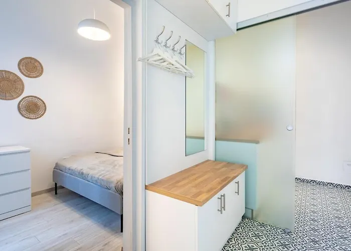 Modern Retreat For 8 Guests Apartman