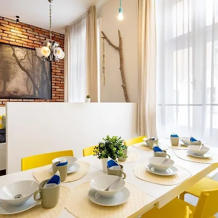 Apartment Modern Retreat For 8 Guests