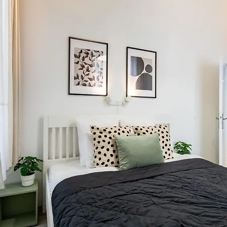 Apartment Modern Retreat For 8 Guests