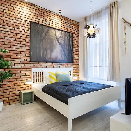 Modern Retreat For 8 Guests Apartment *