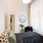 Modern Retreat For 8 Guests Lejlighed Budapest