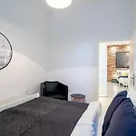 Modern Retreat For 8 Guests Lejlighed *
