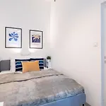 Lejlighed Modern Retreat For 8 Guests