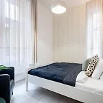 Modern Retreat For 8 Guests Lejlighed Budapest