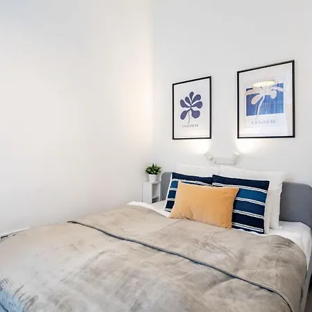Apartamento Modern Retreat For 8 Guests